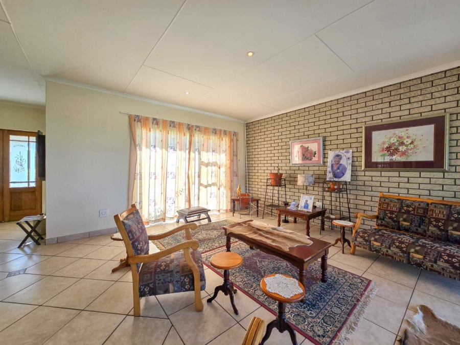 3 Bedroom Property for Sale in Stilbaai Wes Western Cape